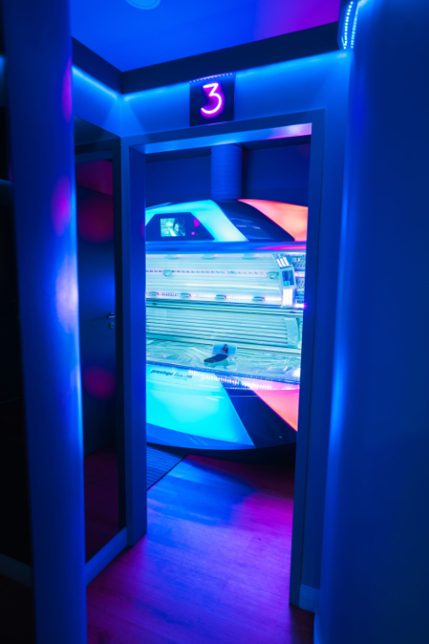 Sunclub Berlin Kabine 3 mit modernem Solarium